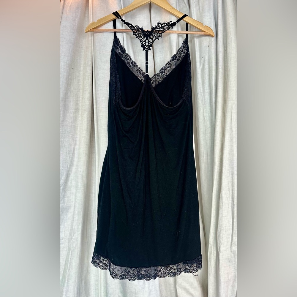 Pretty Black Stretch Slip/Lingerie. Lace T-Back, EUC. Medium.